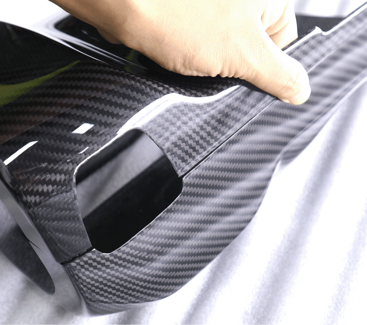 Cache Colonne de Direction Carbone BMW M3/M4 G80 G81 G82 G83 – Finition Carbone Sec