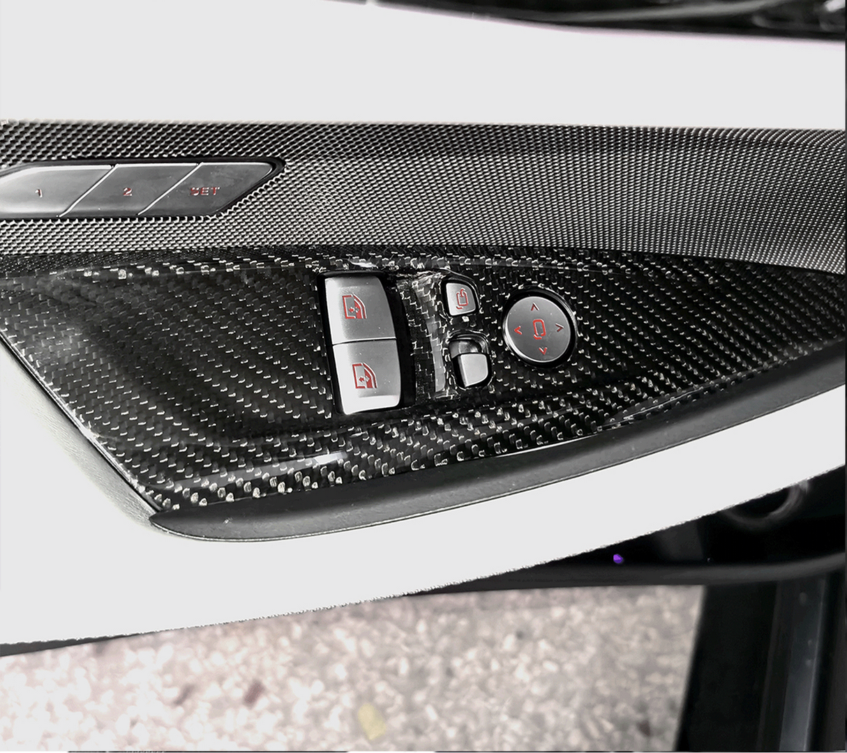 Éléments intérieurs de portes en fibre de carbone pour BMW G82 / G22 – Kit 4 pièces – Conduite à gauche (LHD)