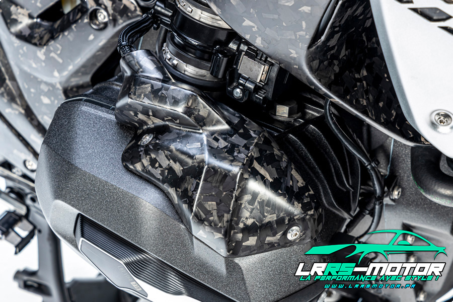 Cache-injecteurs droit BDC carbone mat BMW R 1300 GS à partir de 2023