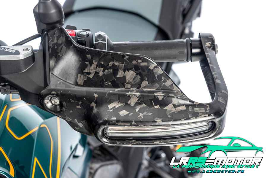 Grand protège-mains avec support de clignotant gauche BDC carbone forgé mat BMW R 1300 GS à partir de 2023