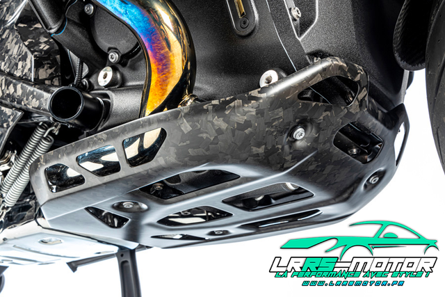 Protection inférieure du moteur BDC Carbone forgé mat BMW R 1300 GS à partir de 2023