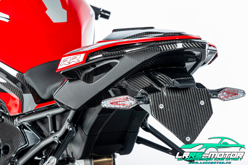 BMW M1000RR Couvercle inférieur du cadre arrière carbone