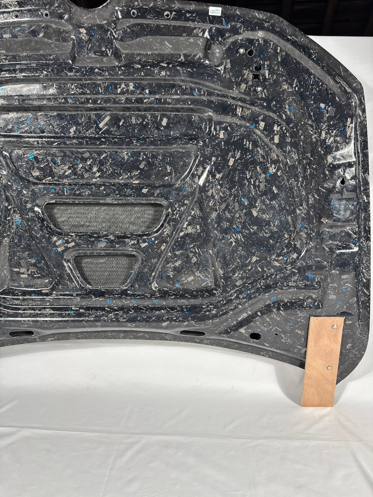 Capot Carbone Forgé – Volkswagen Golf 8 GTI & Golf 8 R