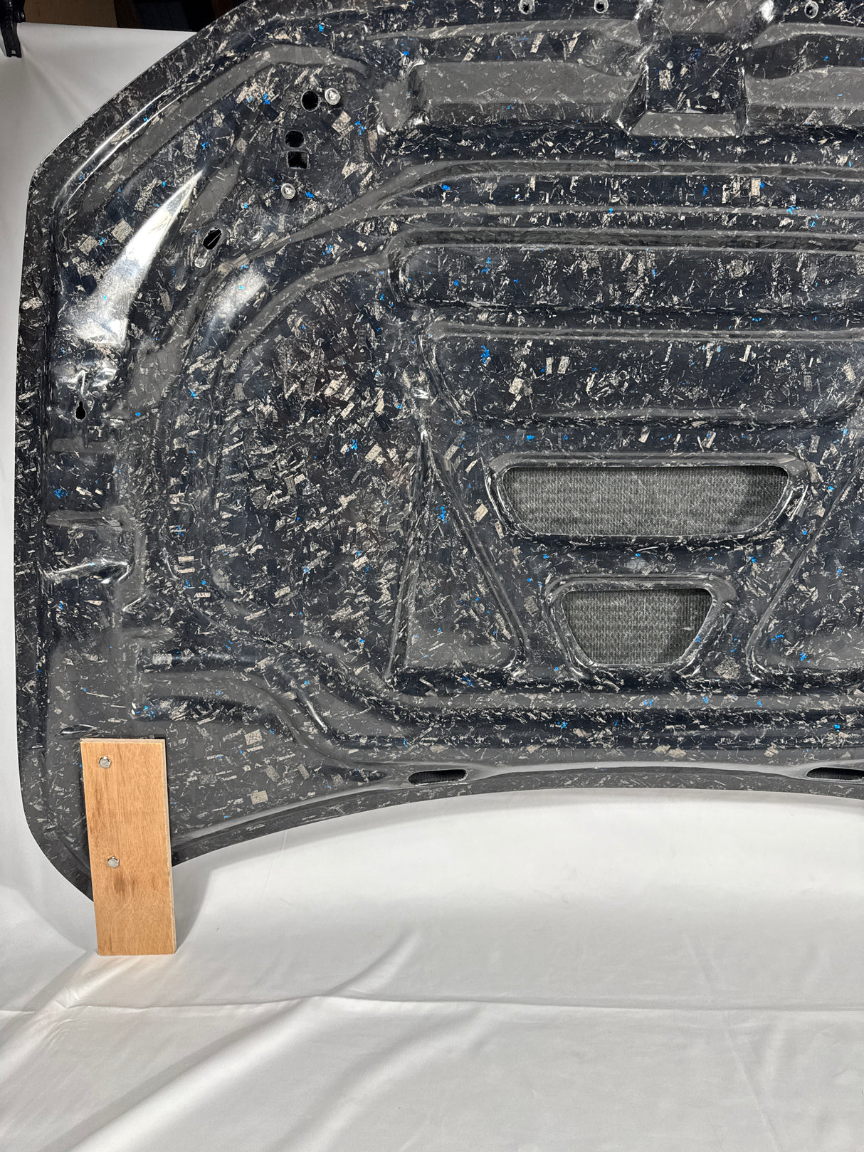 Capot Carbone Forgé – Volkswagen Golf 8 GTI & Golf 8 R