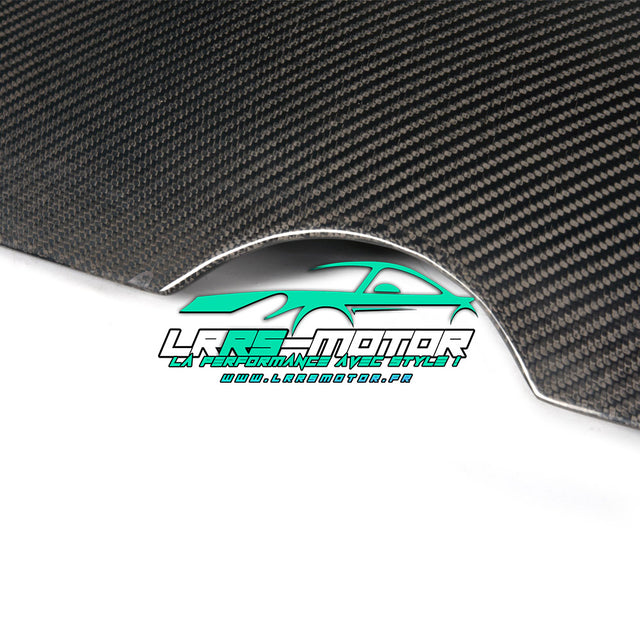 Capot en fibre de carbone GOLF 7 GTI