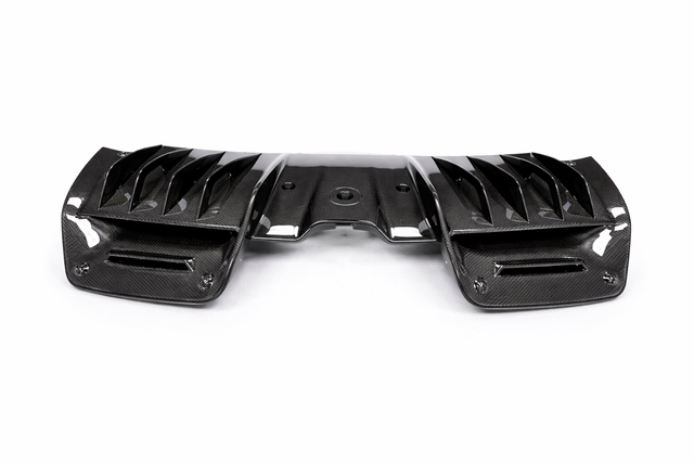 Diffuseur arrière Ferrari SF90 en véritable carbone PREPREG