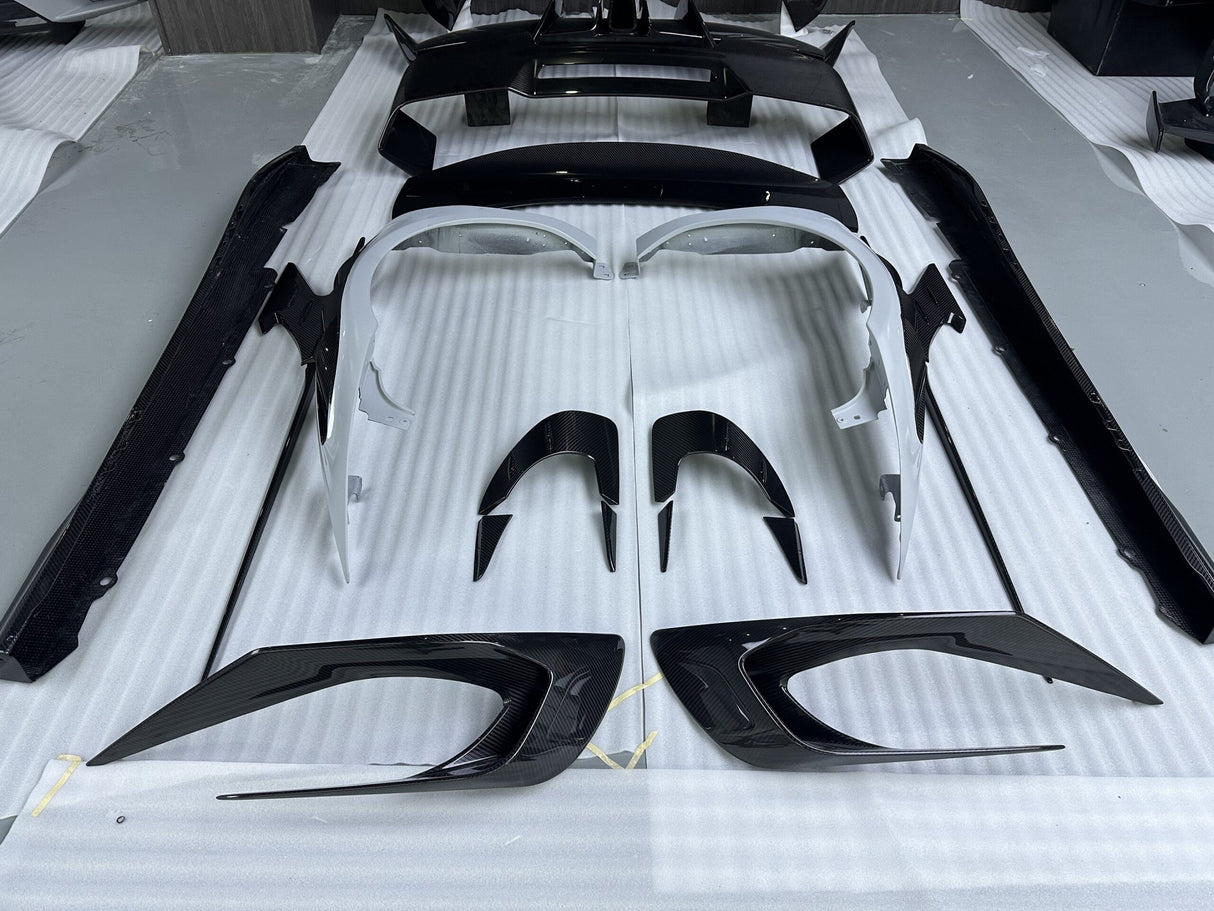 Kit carrosserie carbone BatFury Aero pour Ferrari 296 GTB & Ferrari 296 Spider