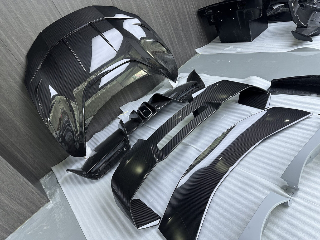 Kit carrosserie carbone BatFury Aero pour Ferrari 296 GTB & Ferrari 296 Spider