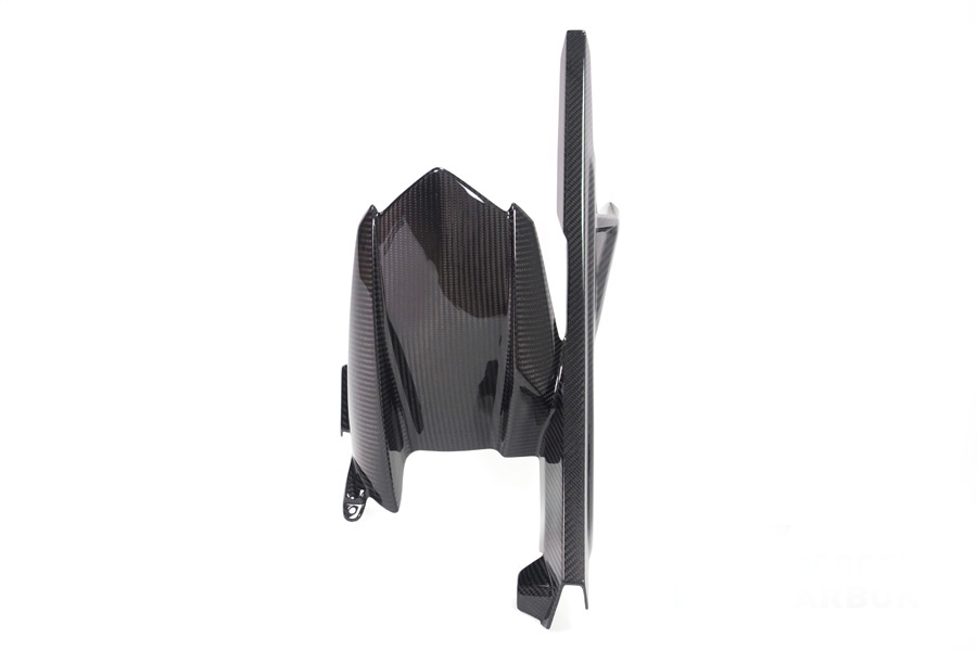 Garde-boue arrière en carbone avec protection de chaîne intégrée pour BMW M 1000 RR