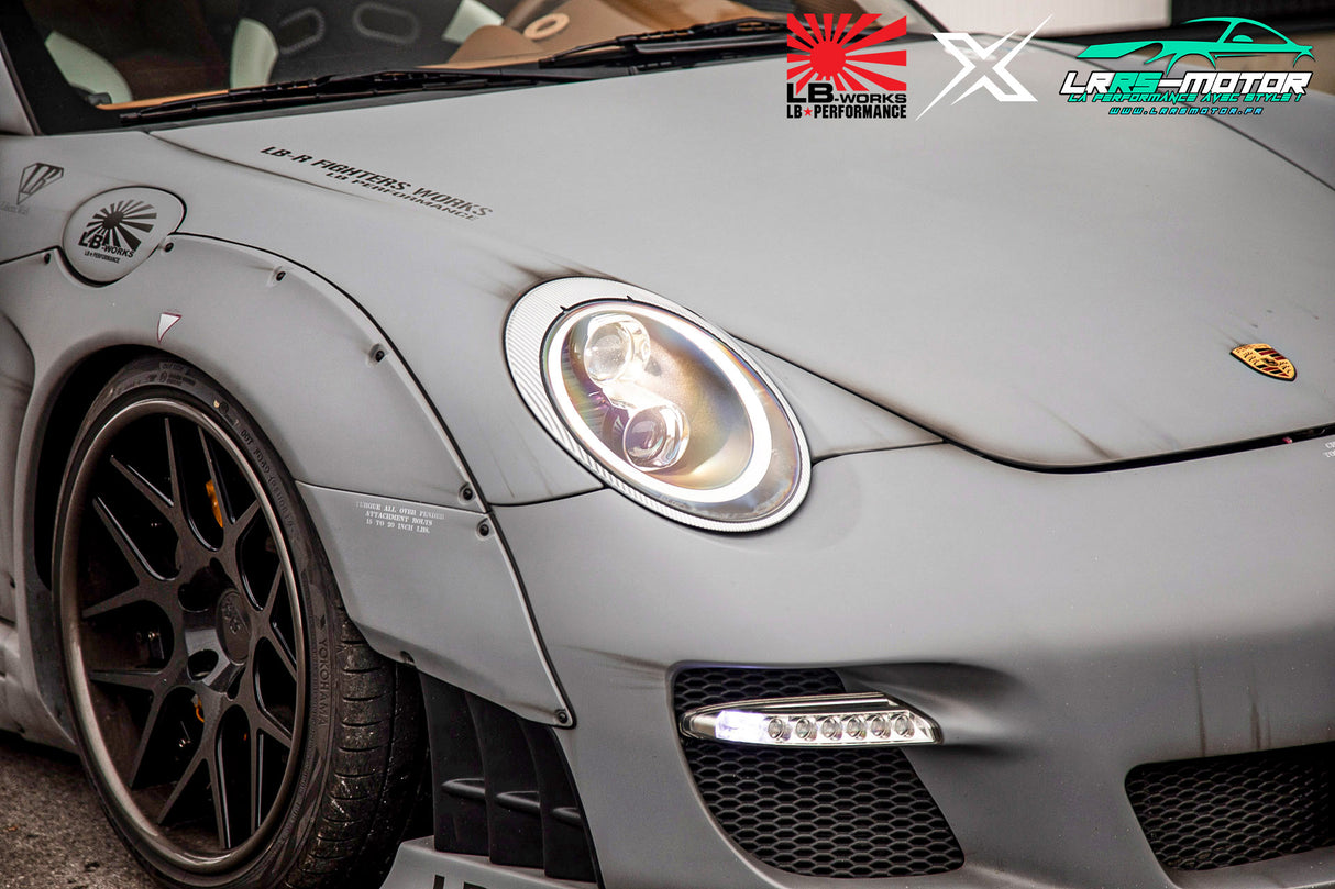 Liberty Walk Porsche 997 body kit