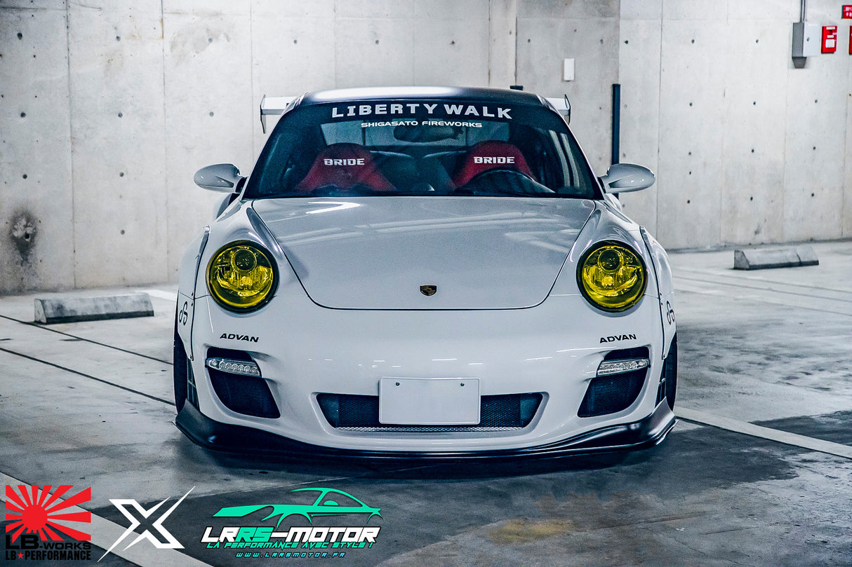Liberty Walk Porsche 997 body kit