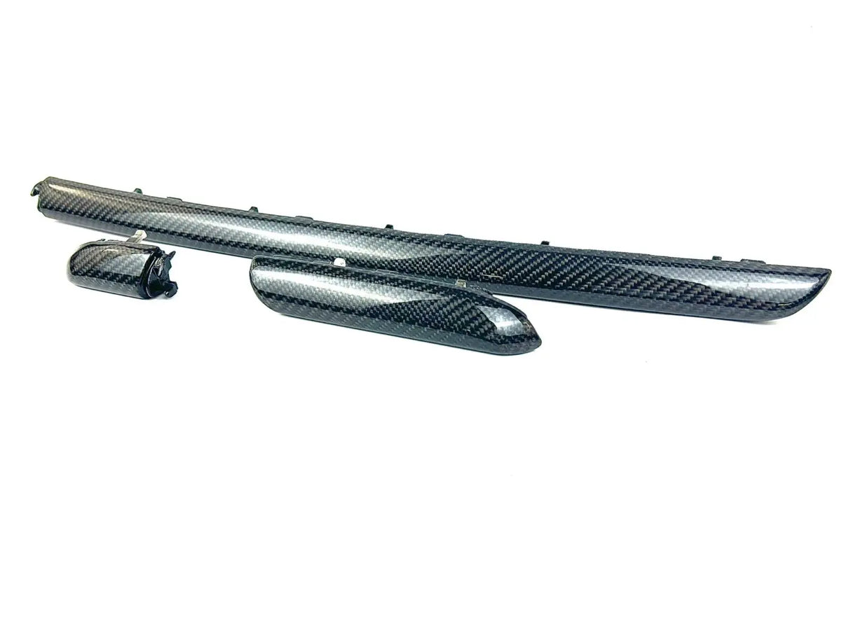 Set de moulures de tableau de bord fibre de carbone pour Audi RS3 8V