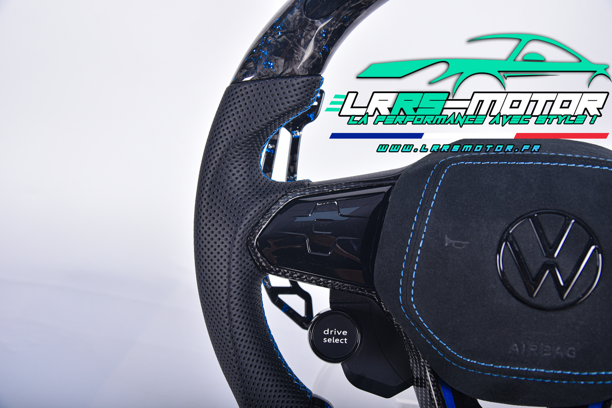 volant pour Volkswagen Golf 8, Polo 6, Beetle, Arteon GTE et R avec notre configurateur en ligne. Découvrez un visuel en direct de votre volant personnalisé pour un style unique et une finition parfaite.