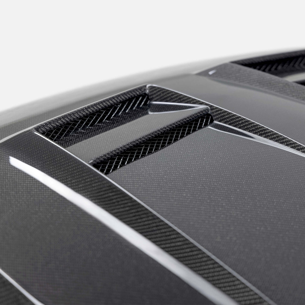 DV‑style carbon fiber hood for 2022 VW Golf MK8