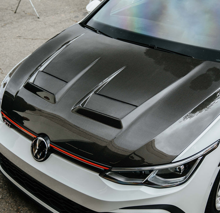 Capot en fibre de carbone léger et performant pour GOLF 8 MK8 GTI