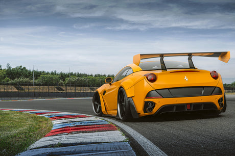 Kit carrosserie carbone Wide Body pour Ferrari California