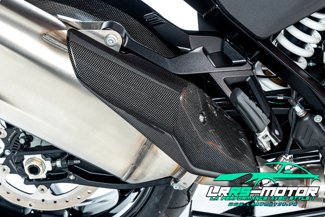 Protection thermique d'échappement en fibre de carbone à l'avant du silencieux KTM 1290 Super Aventure à partir de 2021