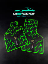 Tapis de sol sur mesure Lamborghini Huracán STO x2 – Carbone &amp; Alcantara véritable – Garantie 5 ans