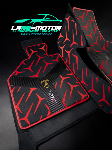 Tapis de sol sur mesure Lamborghini Huracán STO x2 – Carbone &amp; Alcantara véritable – Garantie 5 ans