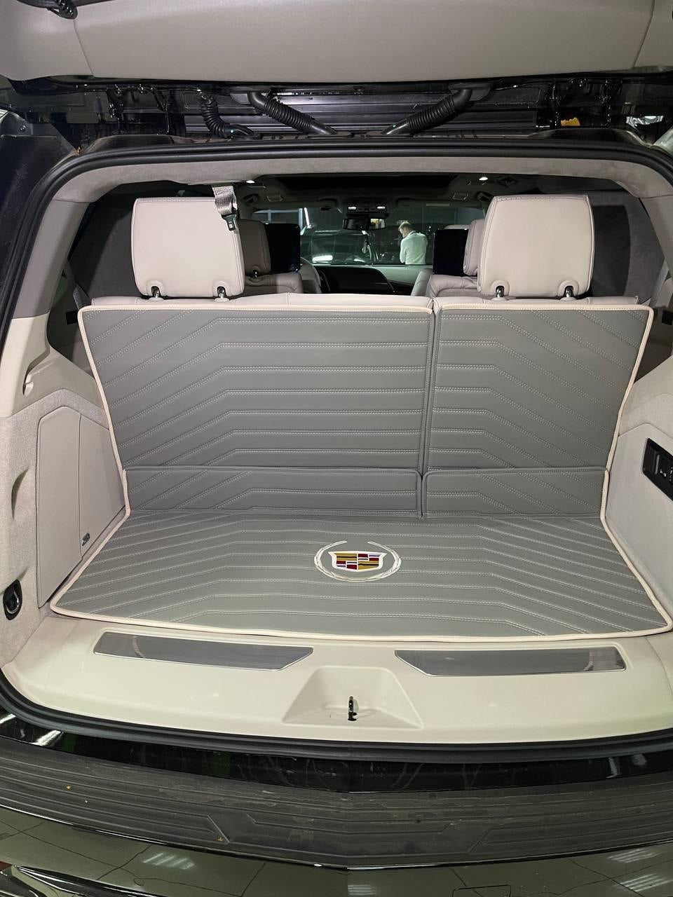 Tapis cuir Cadillac Escalade – Avant, arrière et coffre