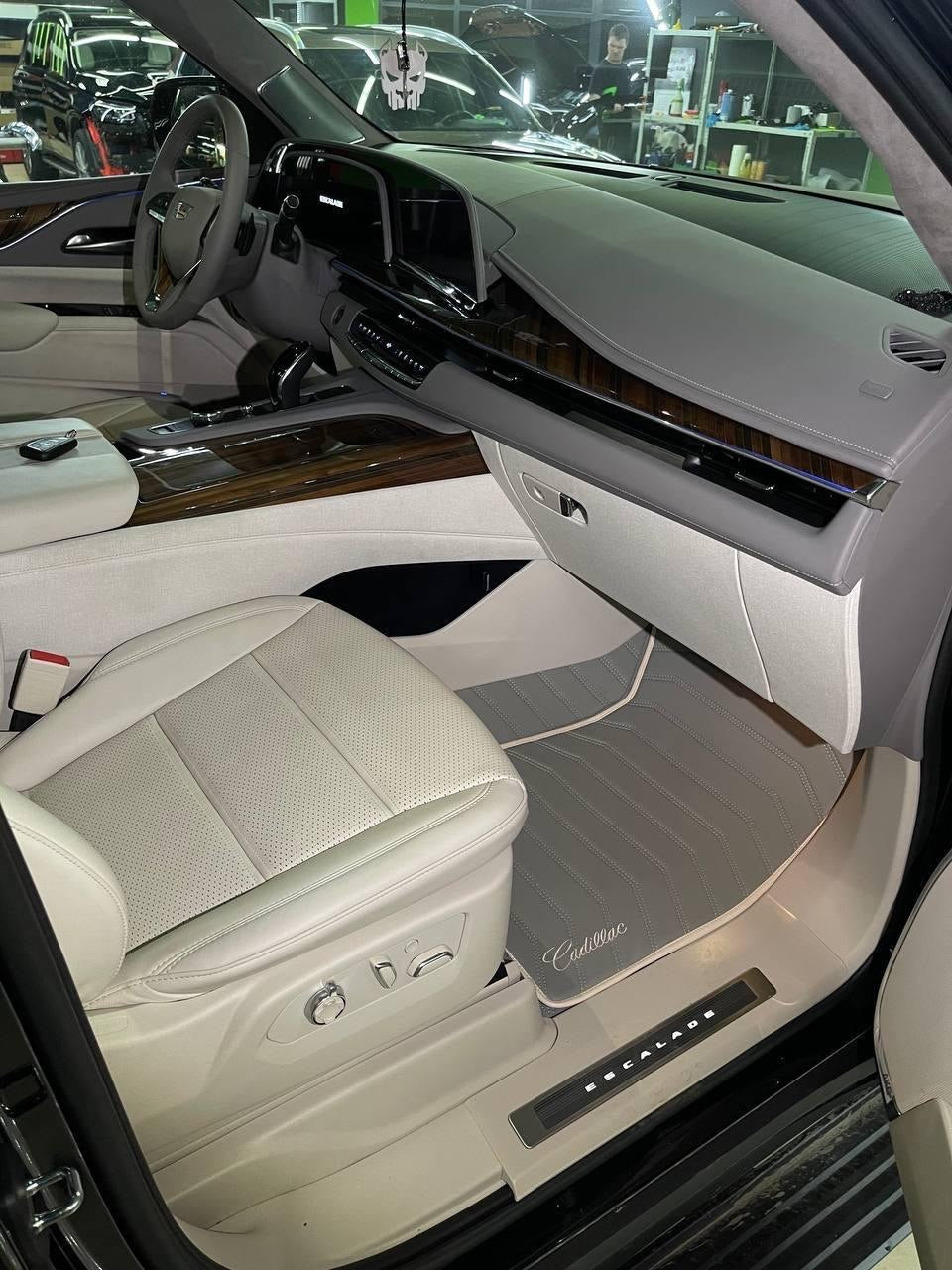 Tapis cuir Cadillac Escalade – Avant, arrière et coffre