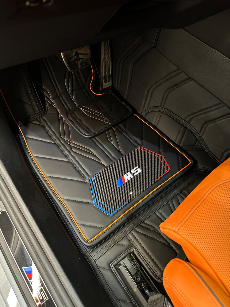 Tapis sur mesure BMW G90 en cuir et carbone