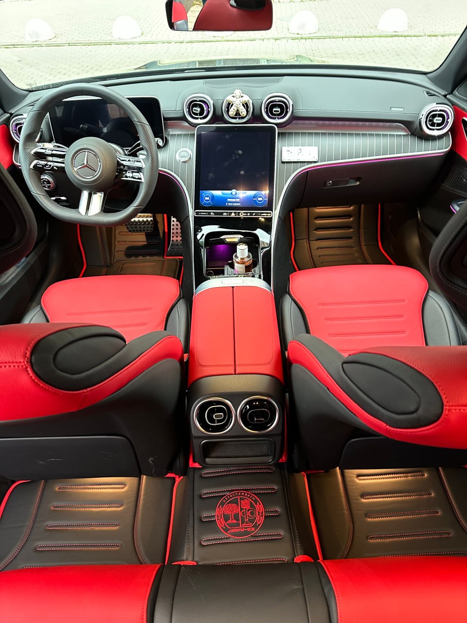 Tapis sur mesure Mercedes-Benz Classe C W206 en cuir