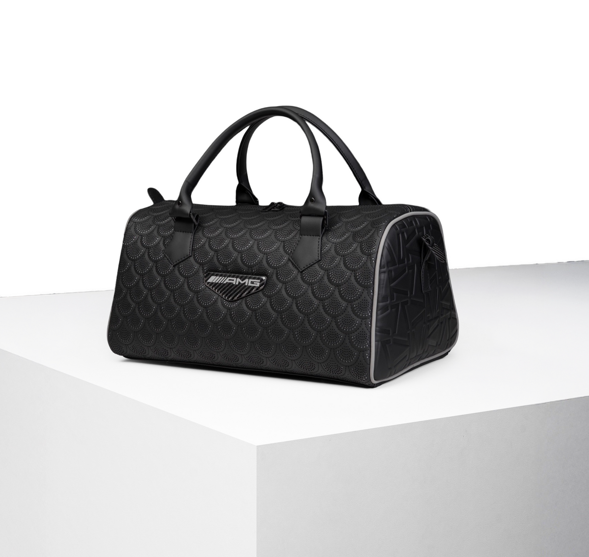 Sac de Voyage Mercedes-AMG – Luxe Cuir & Carbone