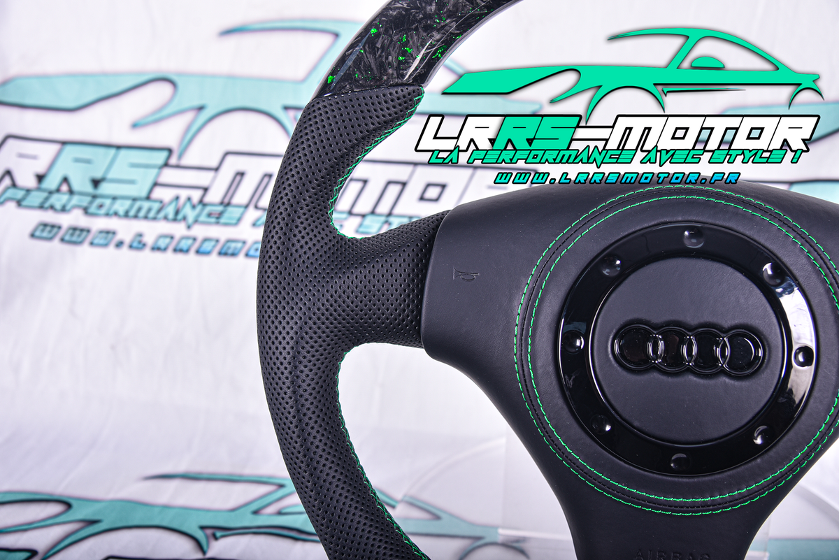 Steering Wheel – Compatible with Audi TT 8N / S3 / A3 8L / A4 / A5 / S4 (1996–2007)