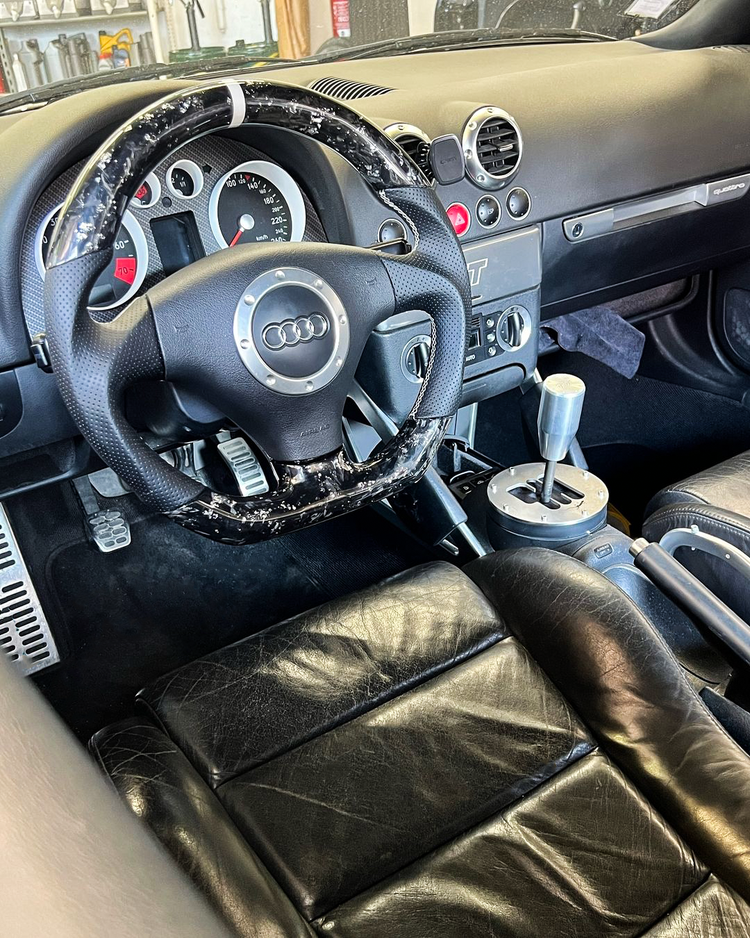 volant_Audi_TT_8N_generation_1_-_www.lrrsmotor.fr.png_img2.png