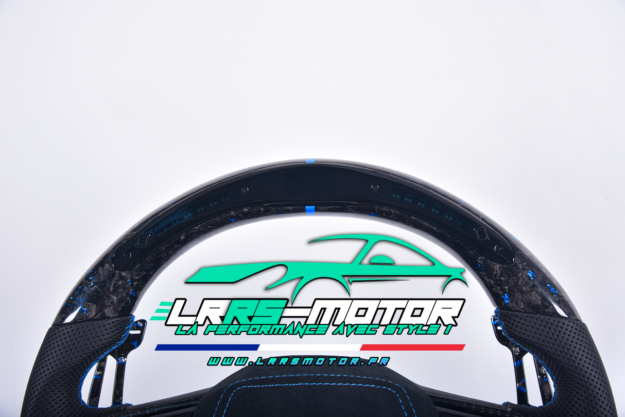 volant pour Volkswagen Golf 8, Polo 6, Beetle, Arteon GTE et R avec notre configurateur en ligne. Découvrez un visuel en direct de votre volant personnalisé pour un style unique et une finition parfaite.