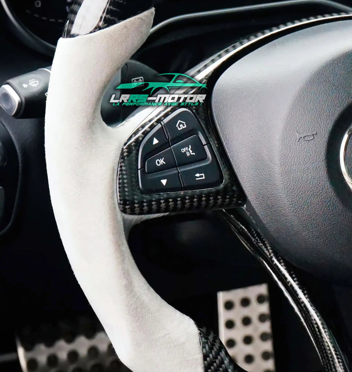 Steering wheel – Compatible with Mercedes Benz AMG (2014–2017) C63, E63, GT63, GTS63, GTC63