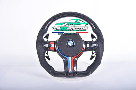 Volant BMW Série F carbone personnalisable